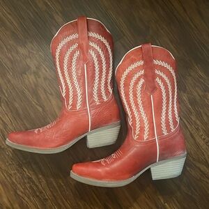 Red Cowboy Boots Size 9.5 BRAND NEW